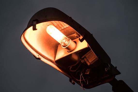 Crediton streetlights to be dimmed in countywide trial