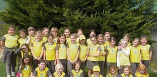 Crediton Brownies help their Brown Owl celebrate her 30 years as a leader