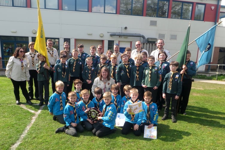 Crediton contingent who won the Best Turned Out shield.  SR 1662
