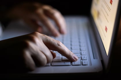 Almost 1,000 Mid Devon homes stuck with poor broadband