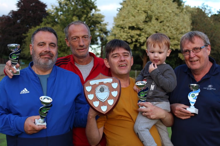 Runners-up in the Industrial Bowls Tournament, Graphic A - Dave Pickard, Ian Bond, Neil Ford and Simon Cartlidge.  SR 5950
