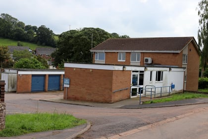 Would you like to see Crediton Police Station front desk re-opened?
