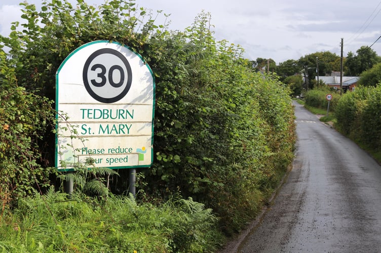 Tedburn St Mary sign IMG_4140.jpg