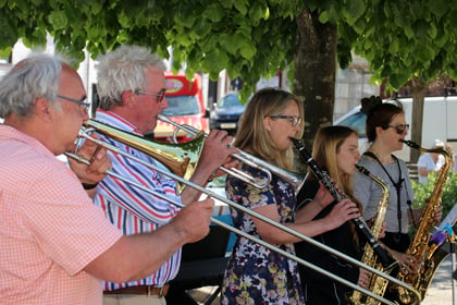 Trad Jazz evening with ‘Holly Water Stompers’
