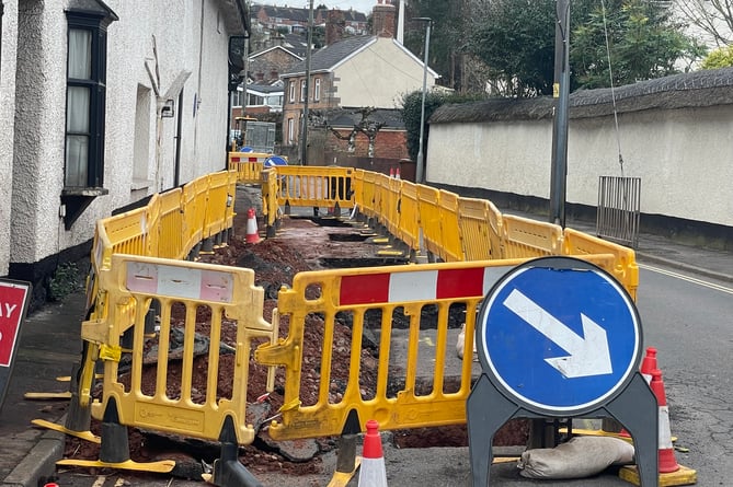 A view of partial road closure in Park Road, Crediton.  AQ 4984