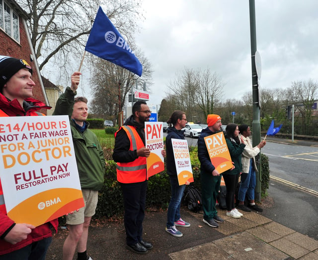 Junior doctors take further strike action 