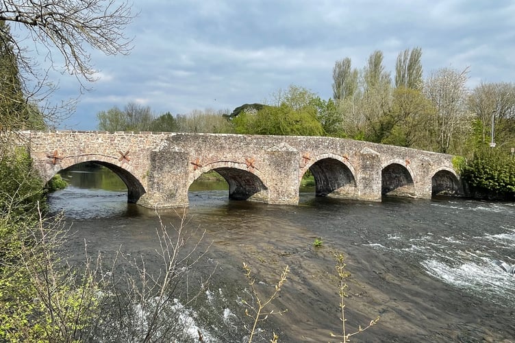 Bickleigh Bridge is closed to traffic due to a road accident.  Stock image.  AQ 6499