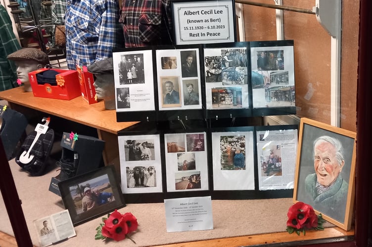 The display in memory of Albert Lee in A E Lee (Outfitters) window.