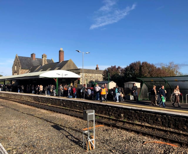 Tarka Line trains from Exeter to Barnstaple at bursting point!
