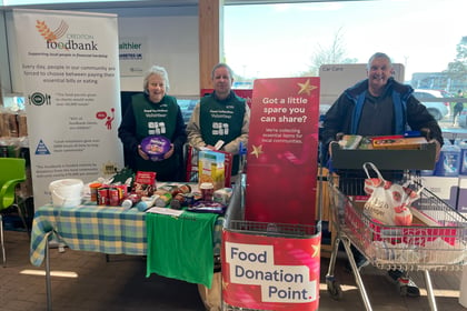 Tesco shoppers thanked for donations to Crediton Foodbank
