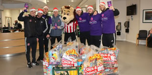 Youngsters in hospital treated to visit from Exeter City FC players
