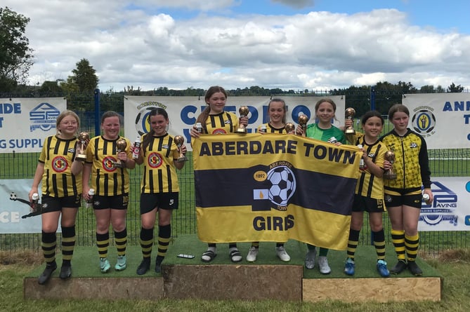 Aberdare Town - U11 Girls.