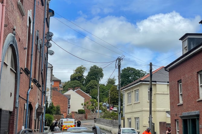 The pole and cables in Searle Street, Crediton.  AQ 6054
