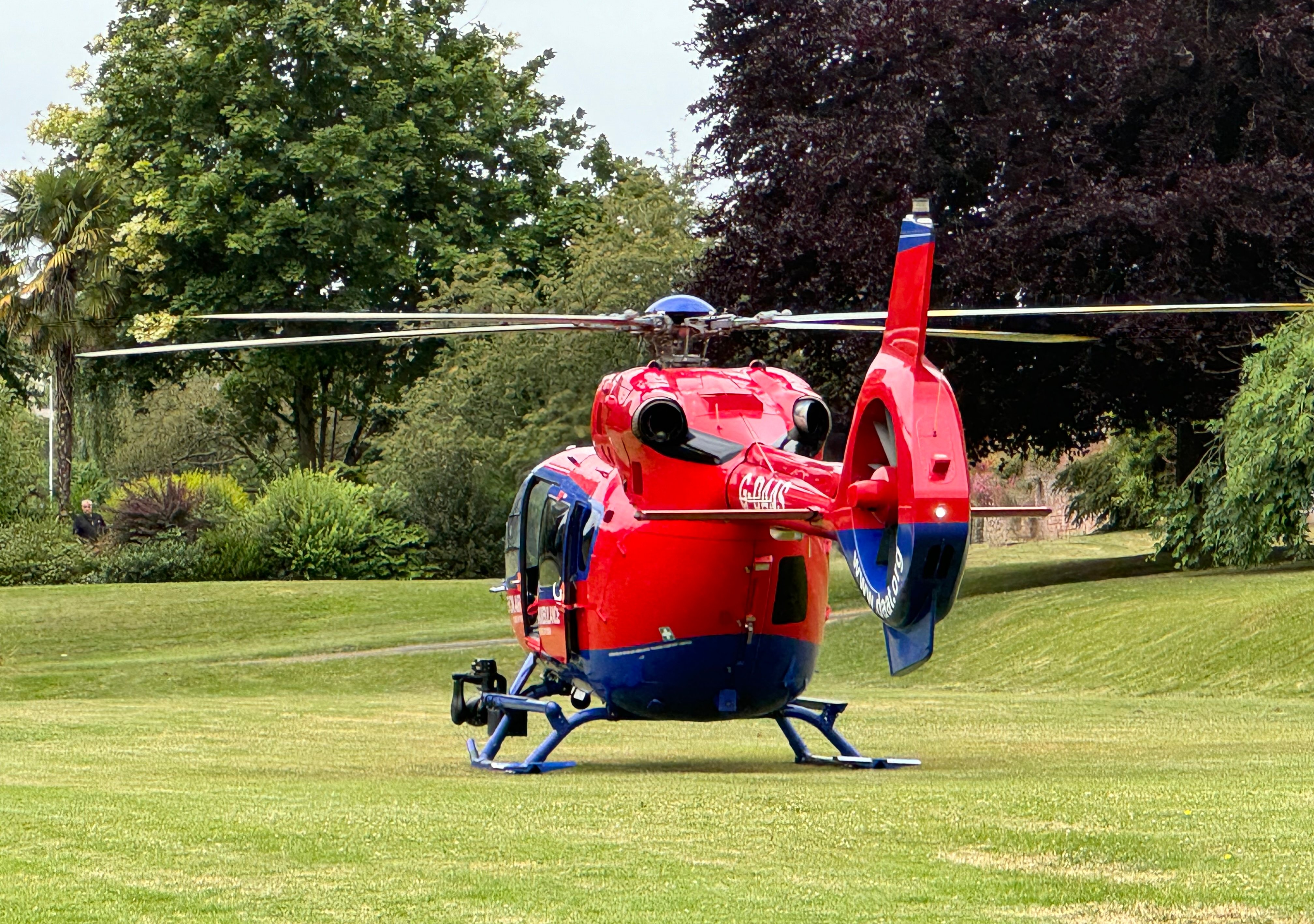 Air Ambulance lands in Crediton park | creditoncourier.co.uk