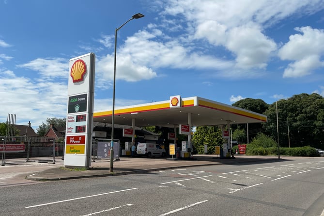 Asda Express Shell garage on A377 Exeter Road, Crediton