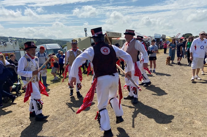 Dartmoor Tinners Morris show their skills at Okehampton Show 2023