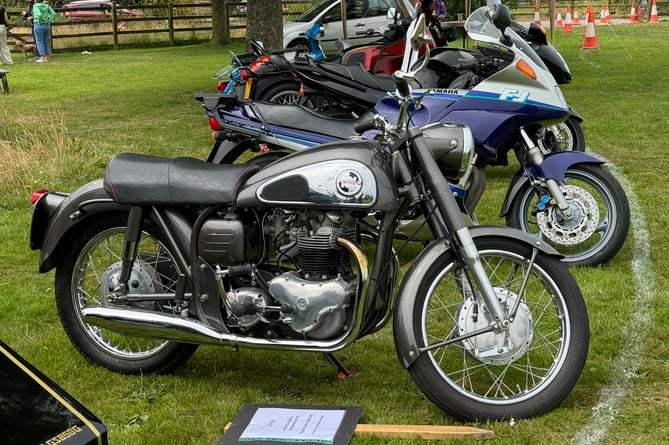 Keith Patridge’s 1958 Norton 600cc Dominator 99 motorbike was greatly admired.  AQ 9057
