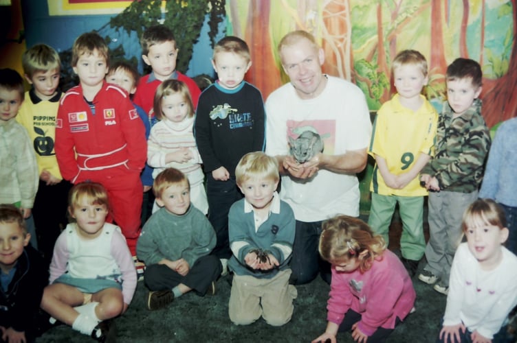 Neil Vaughan of Really Wild School Encounter took along some unusual animals to Pippins Pre-School in November 2002. DSC00015