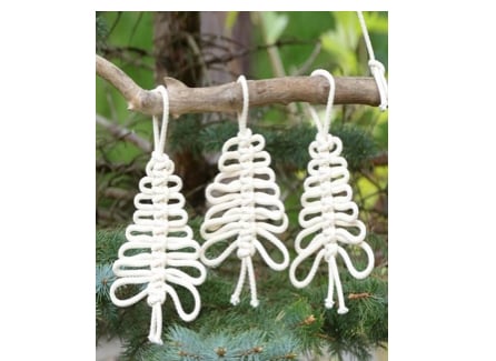 Examples of macrame Christmas decorations.
