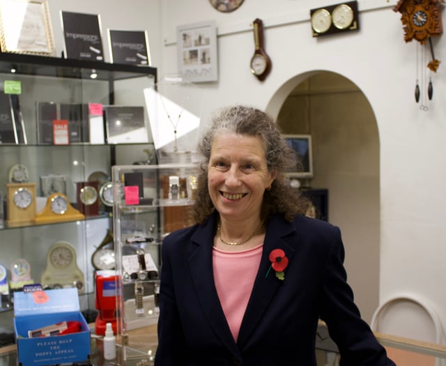 Local jeweller to retire after three decades