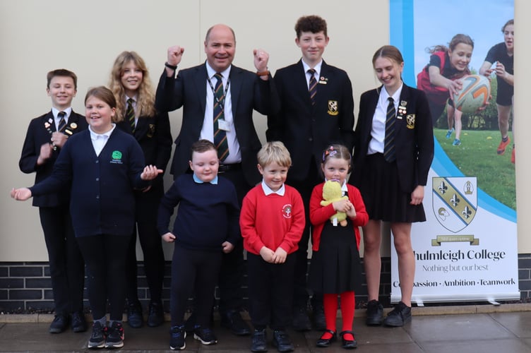 Neil Payne and children from Chulmleigh College.
