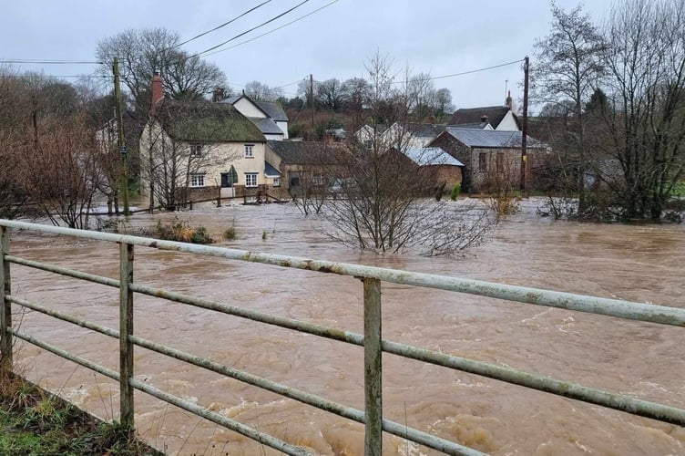 Fast flowing water at Bridge Reeve