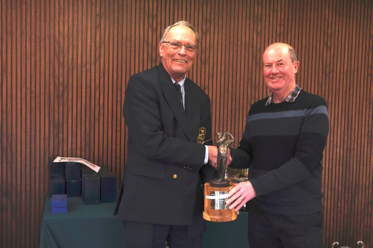 Seniors Captain Peter Blinkhorn presented Alistair Todd with the Joe Liversage Trophy.
