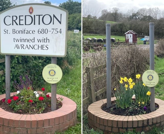 Crediton signs go missing